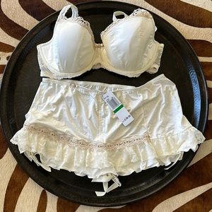 Felina Bra & Skirt Set